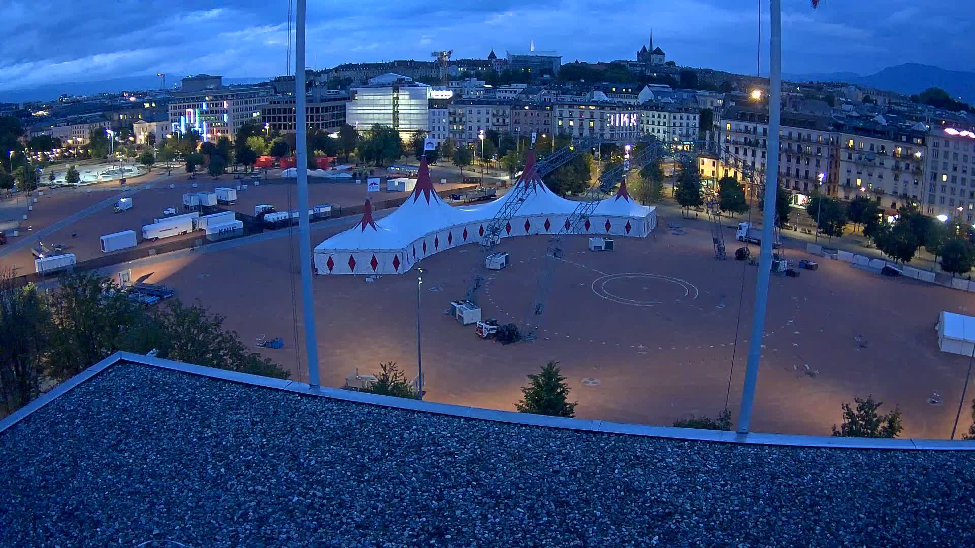 Genf › Nordosten: Genève Home information - Plaine de Plainpalais