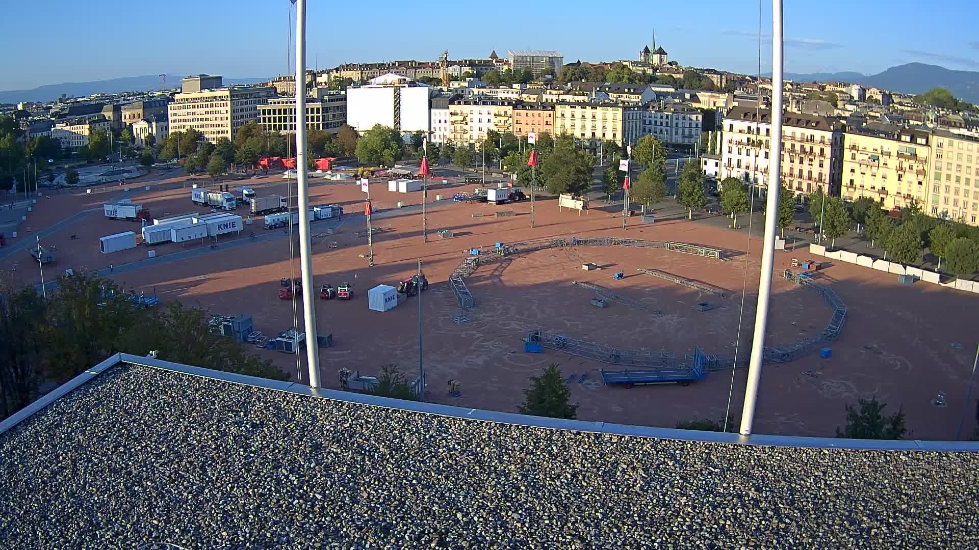 Genf › Nordosten: Genève Home information - Plaine de Plainpalais