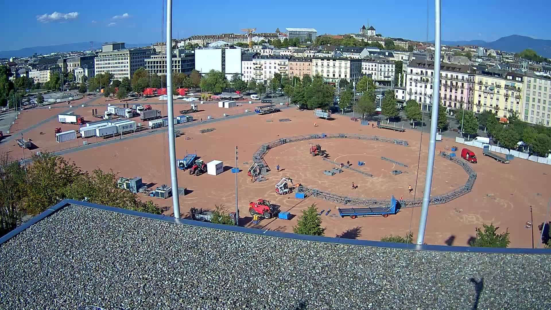 Genf › Nordosten: Genève Home information - Plaine de Plainpalais