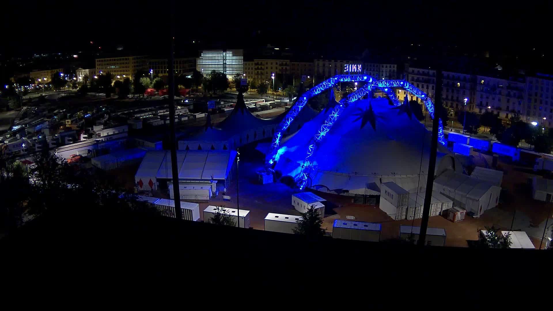 Genf › Nordosten: Genève Home information - Plaine de Plainpalais