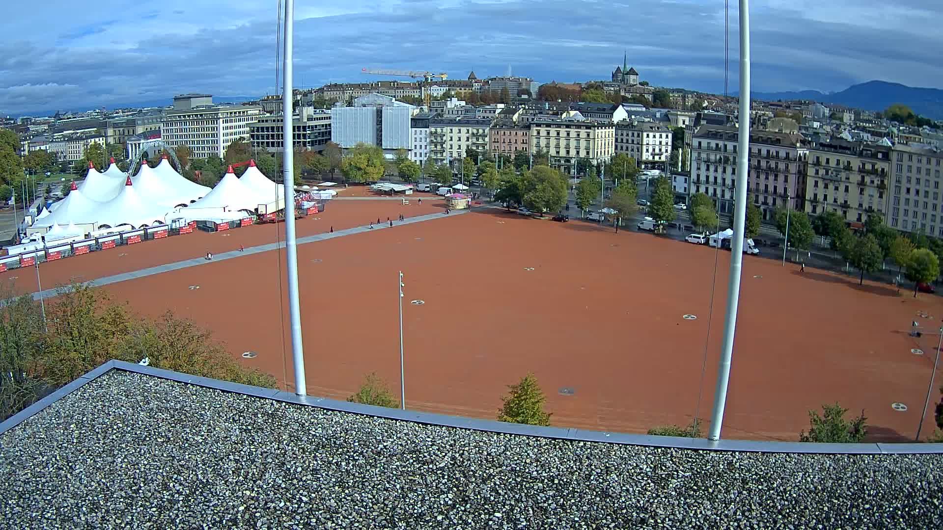 Genf › Nordosten: Genève Home information - Plaine de Plainpalais