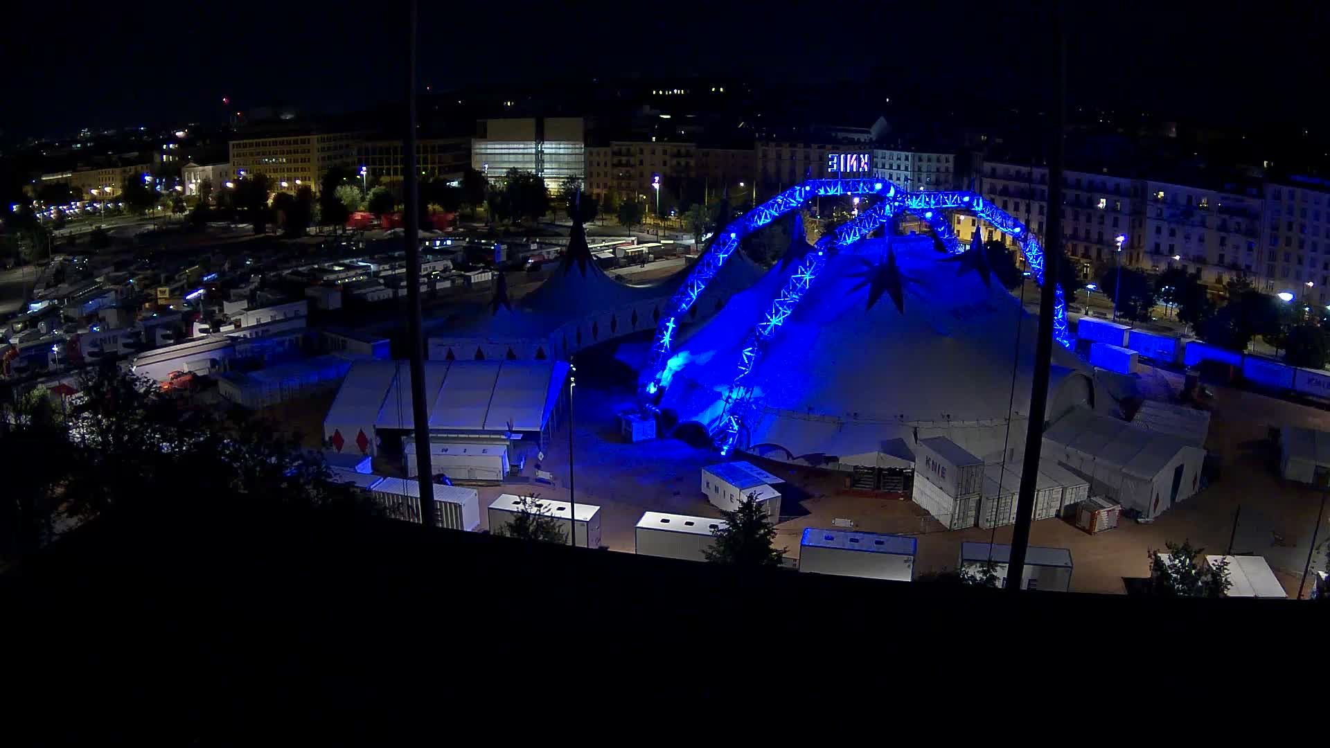 Genf › Nordosten: Genève Home information - Plaine de Plainpalais