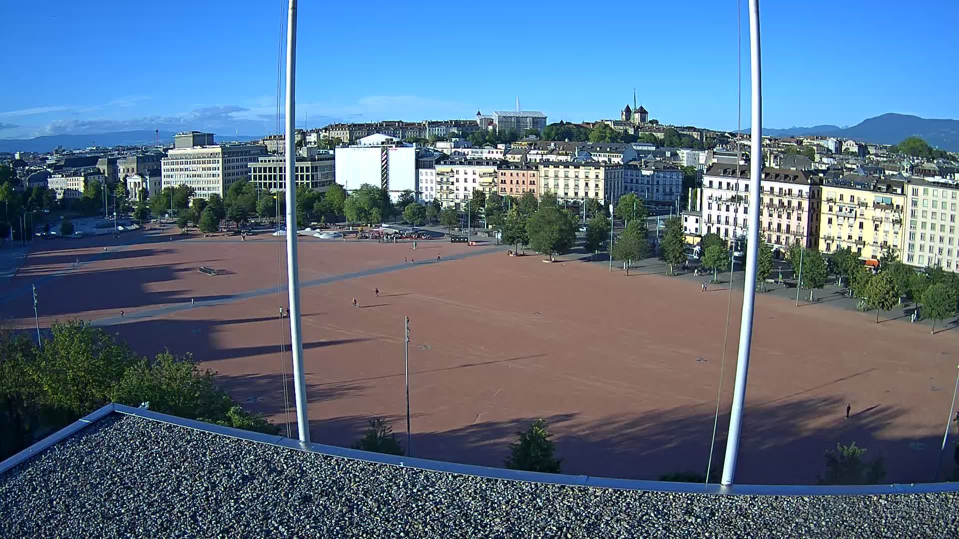 Genf › Nordosten: Genève Home information - Plaine de Plainpalais