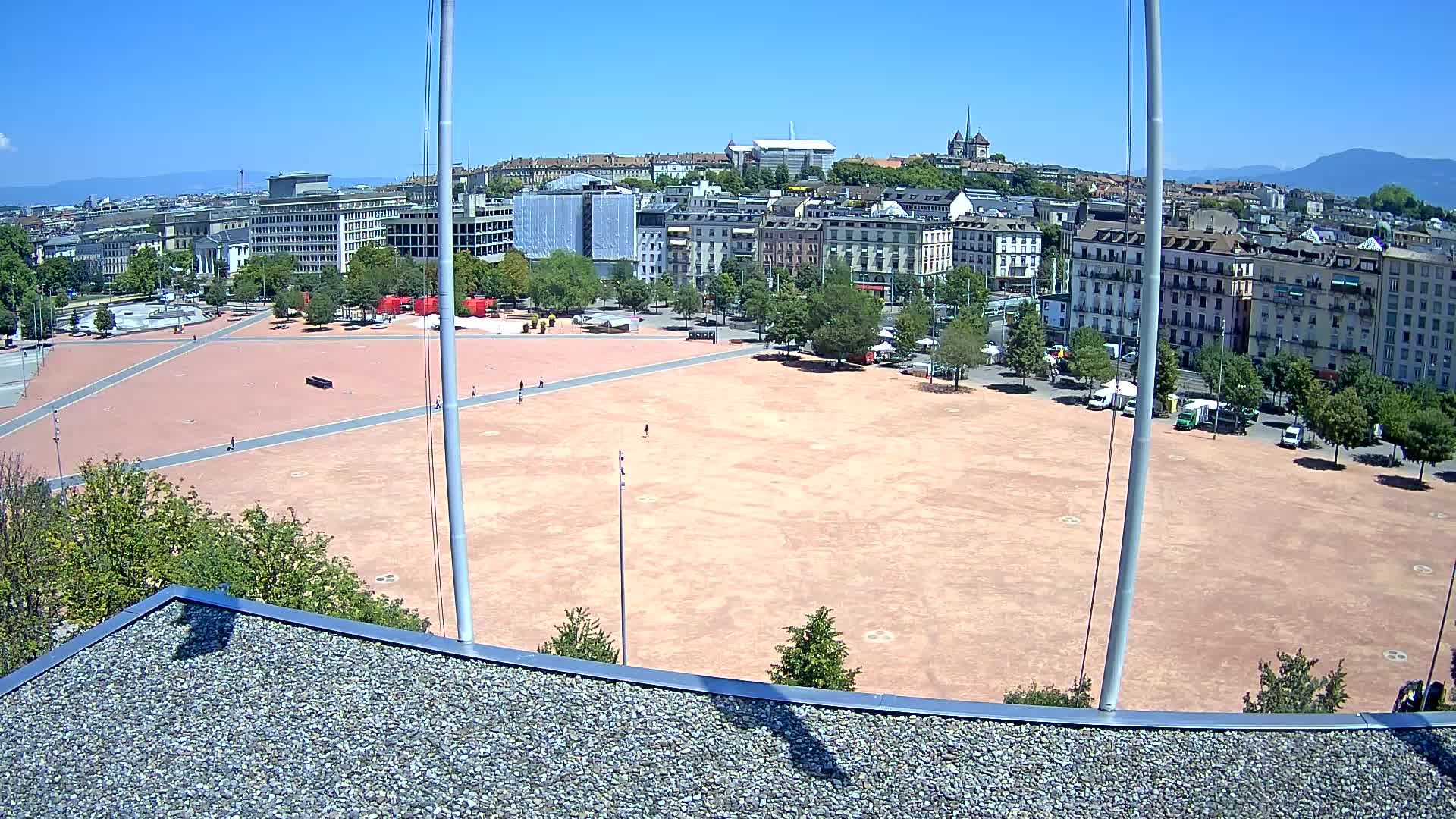Genf › Nordosten: Genève Home information - Plaine de Plainpalais