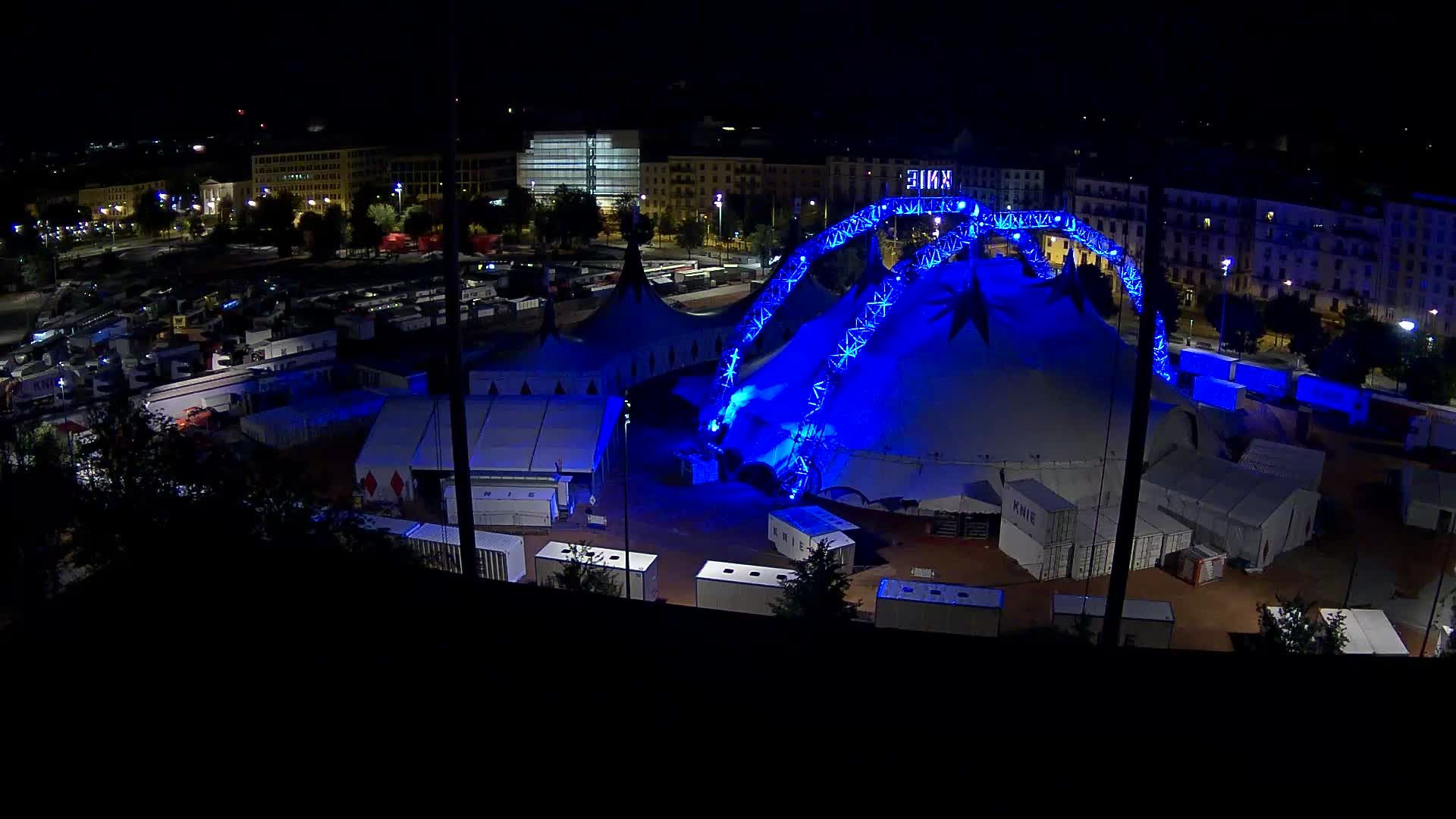 Genf › Nordosten: Genève Home information - Plaine de Plainpalais