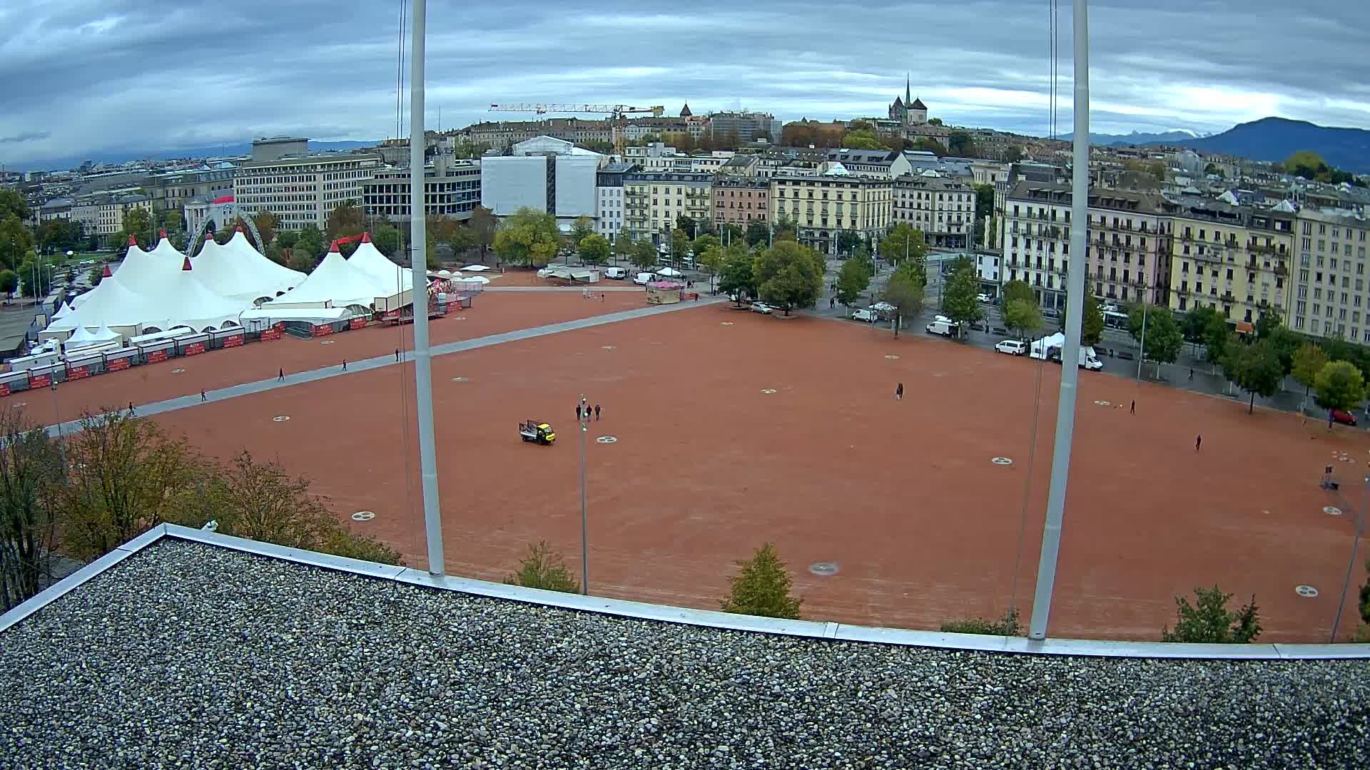 Genf › Nordosten: Genève Home information - Plaine de Plainpalais