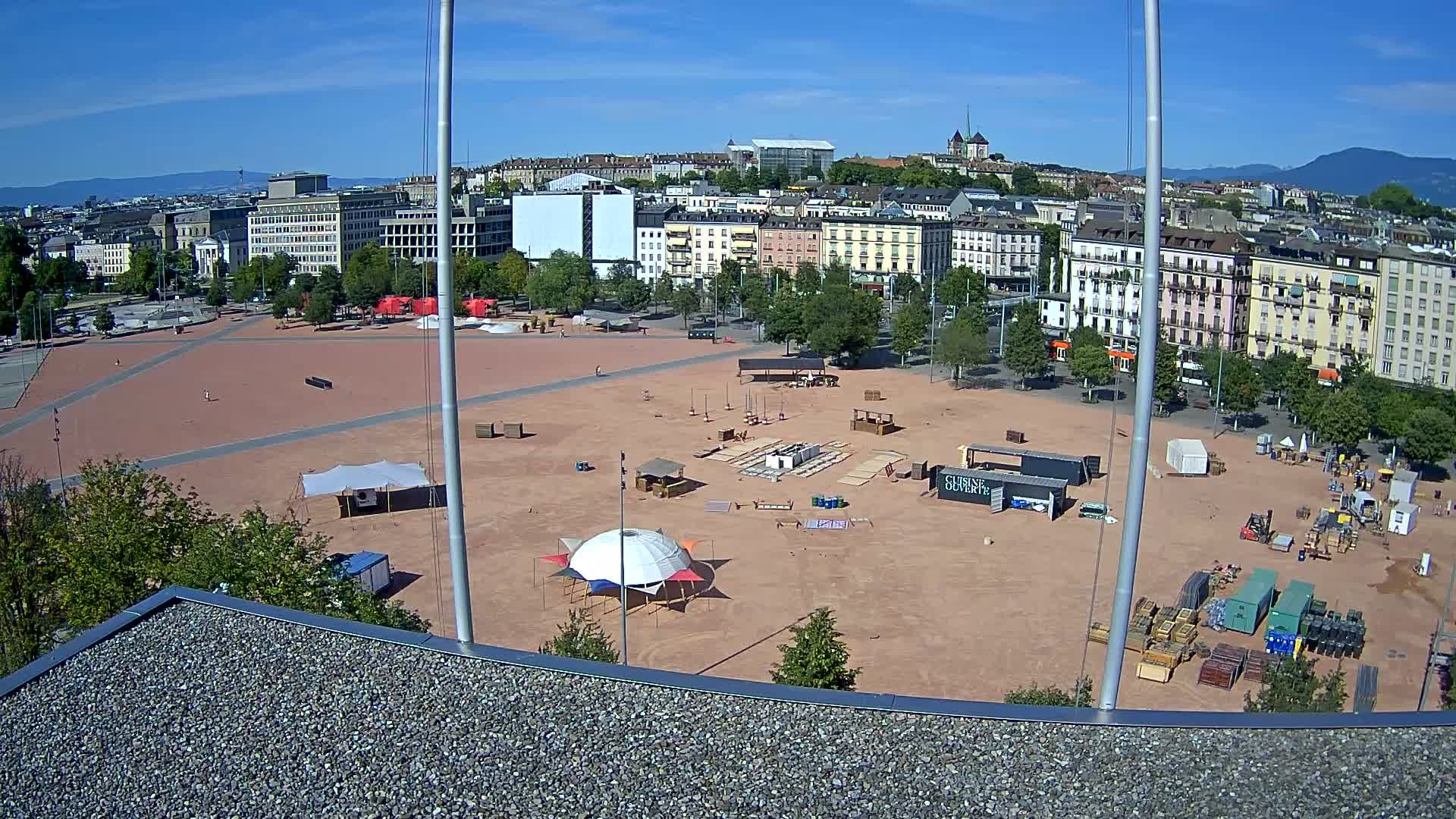 Genf › Nordosten: Genève Home information - Plaine de Plainpalais