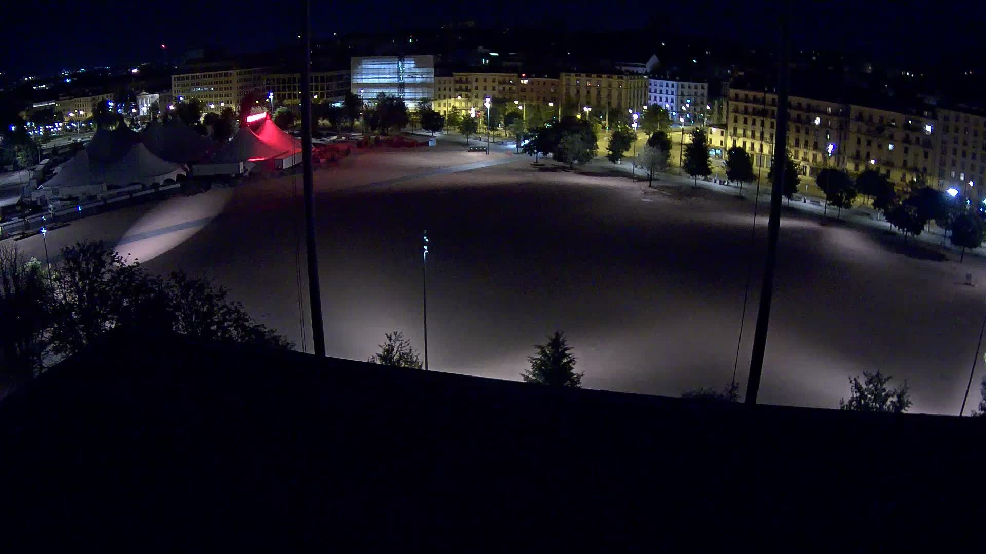 Genf › Nordosten: Genève Home information - Plaine de Plainpalais