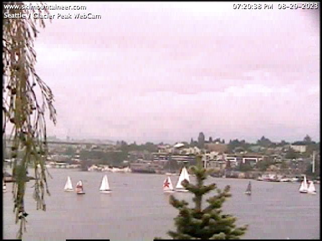 Traffic Cam Seattle: Glacier Peak