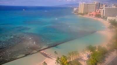 Waikiki Daytime Webcam Image