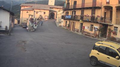 immagine della webcam nei dintorni di Sampeyre: webcam Oncino