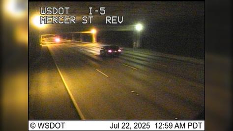 Traffic Cam Capitol Hill: I-5 at MP 166.7: Mercer St Express Lanes