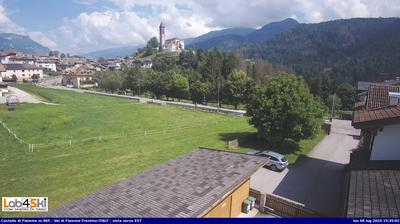 immagine della webcam nei dintorni di Caldaro sulla Strada del Vino: webcam Castello-Molina di Fiemme