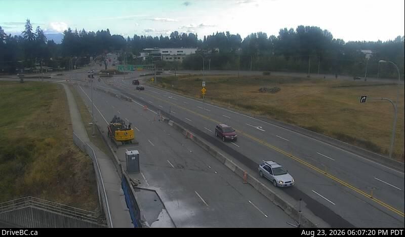 Traffic Cam Abbotsford › South: Hwy 1 at Clearbrook Rd, looking south