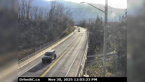 Traffic Cam Chilliwack › South: Hwy 9, at the north end of Rosedale Overhead, looking south