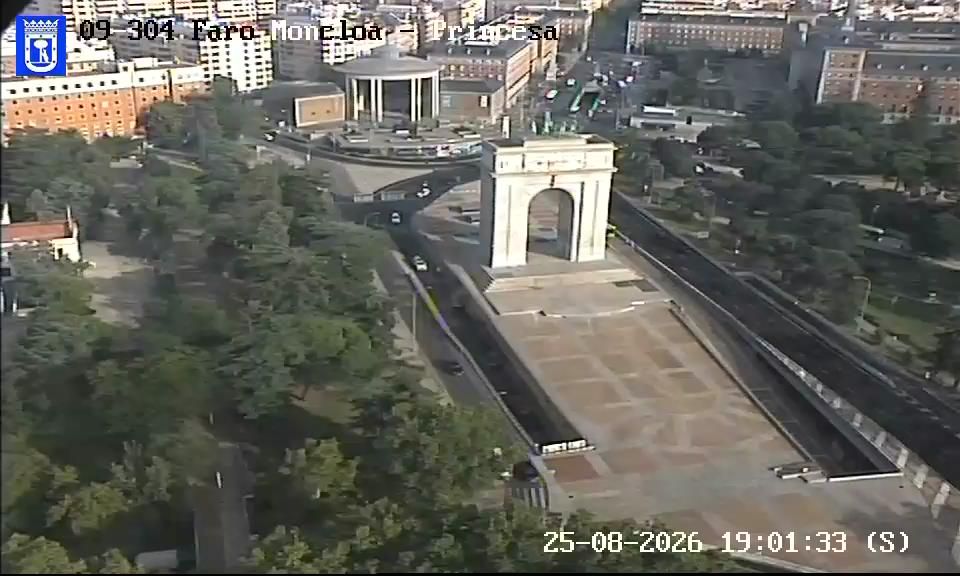 Traffic Cam Gaztambide: FARO MONCLOA - PRINCESA
