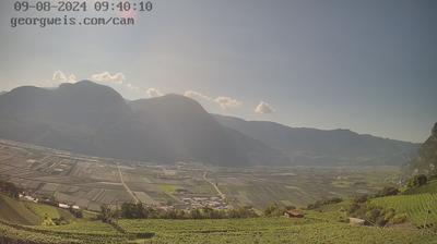 immagine della webcam nei dintorni di Castello-Molina di Fiemme: webcam Cortaccia sulla Strada del Vino