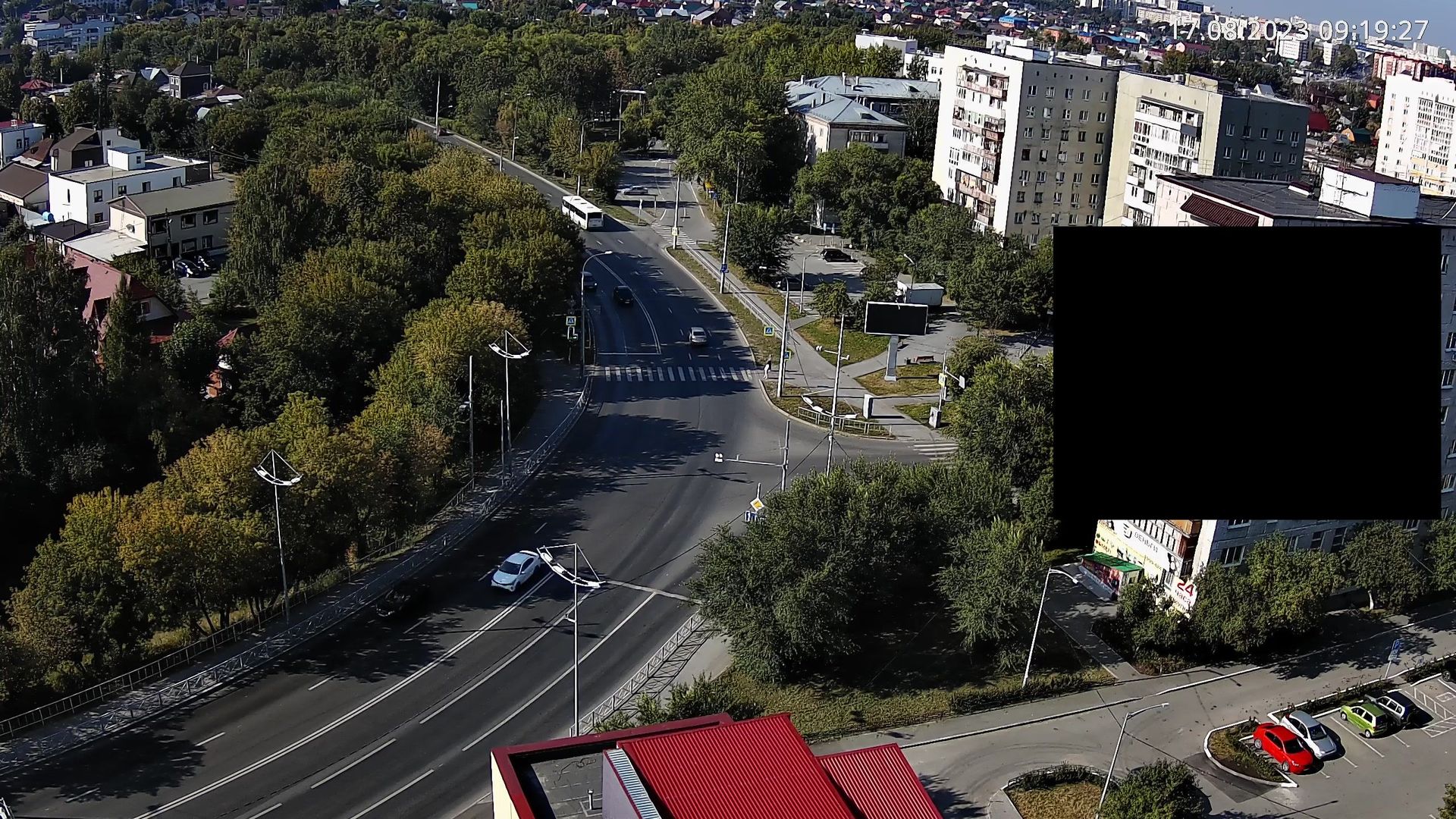 Traffic Cam Tyumen: Трактовая-Мира