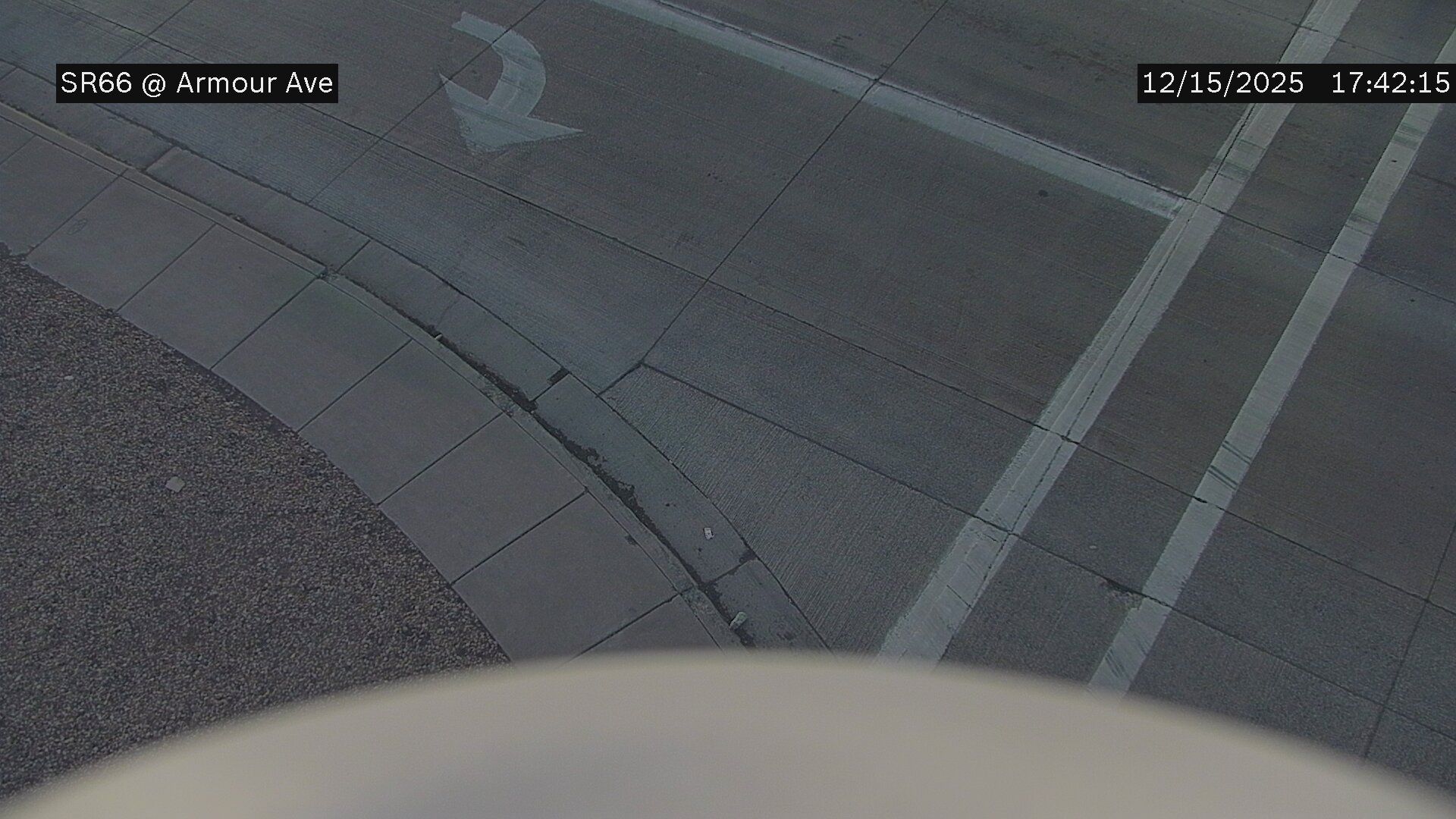 Traffic Cam Kingman › North: SR-66 NB 56.90 @Amour