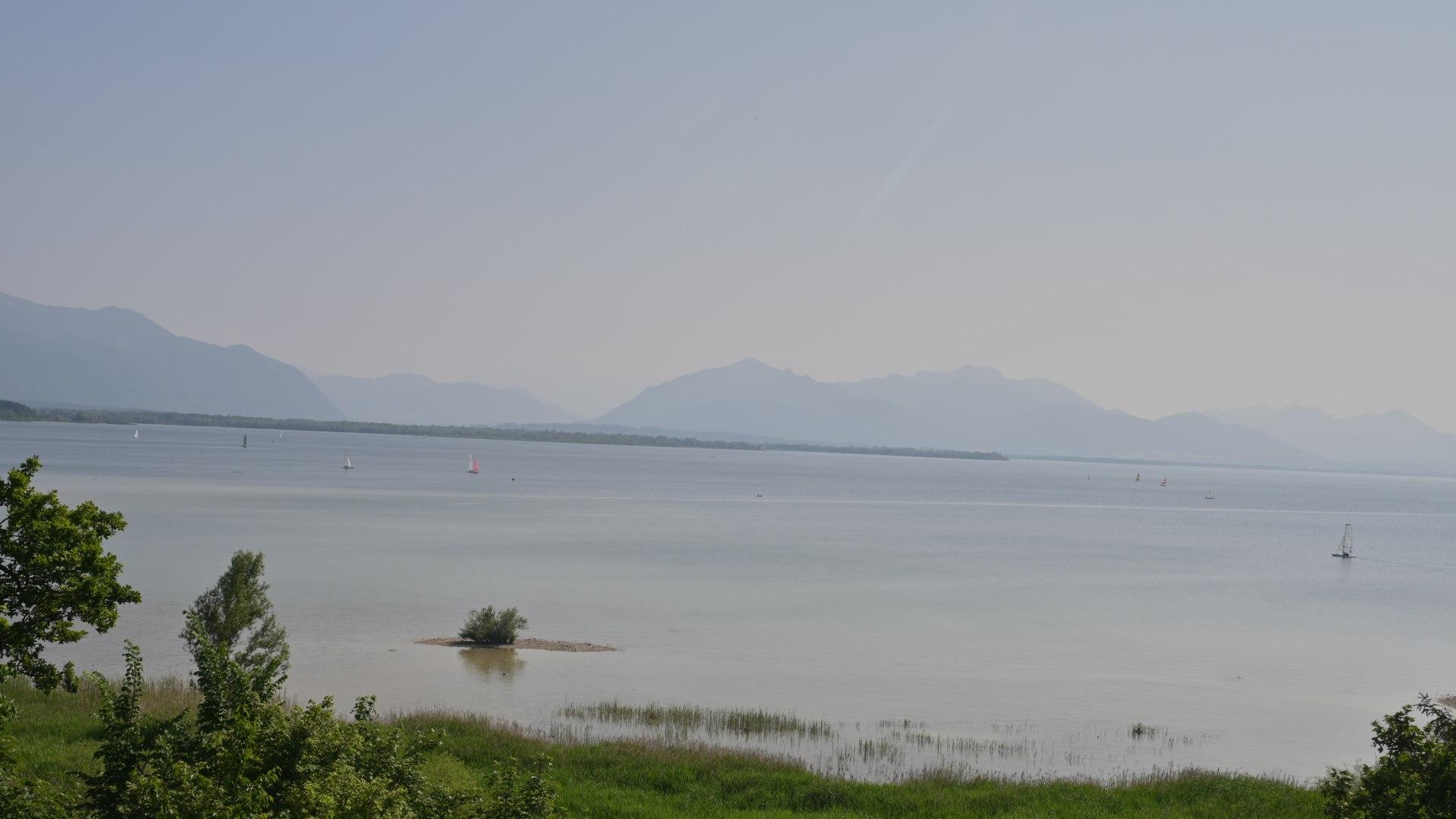 Arlaching lake Webcam