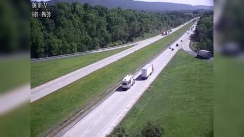 Traffic Cam Manadahill: I-81 @ EXIT 77(PA 39 MANADA HILL/ HERSHEY)