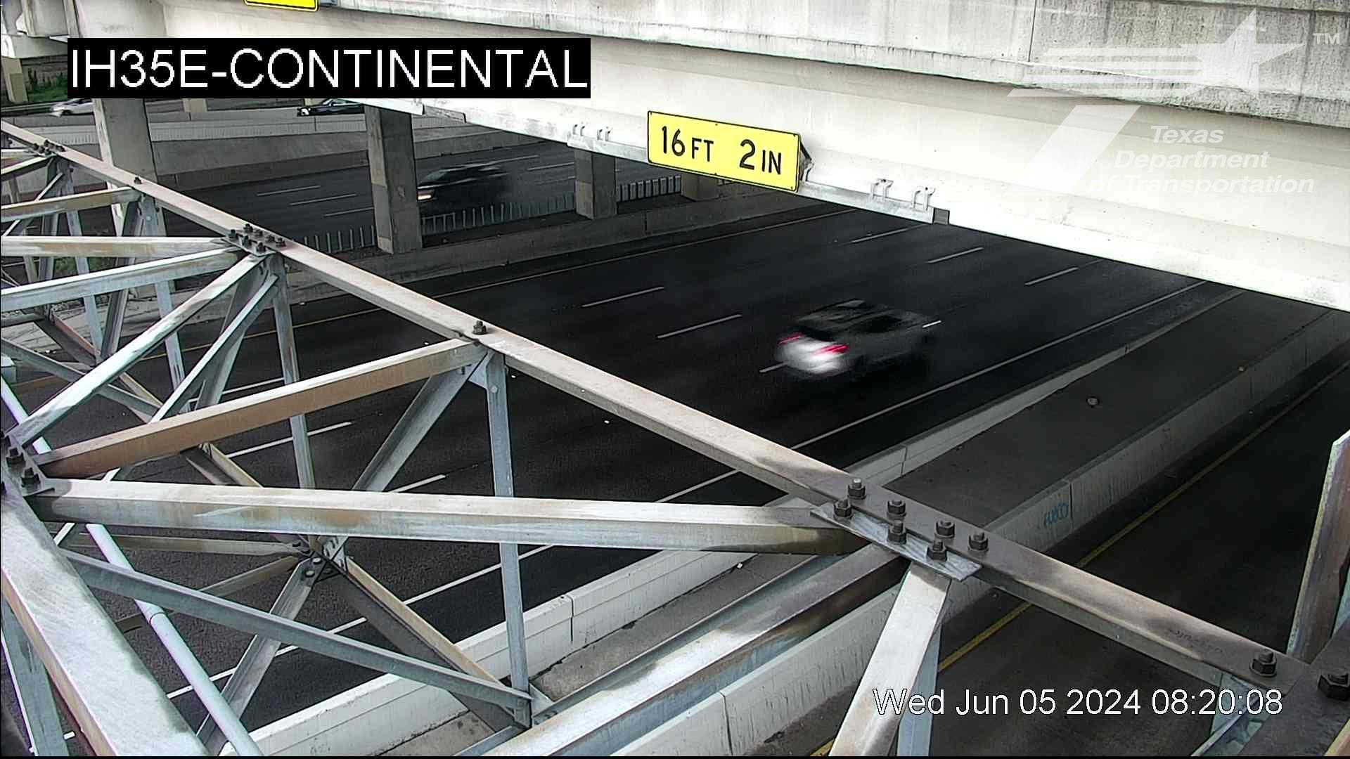 Traffic Cam Downtown PID › North: I-35E @ Continental