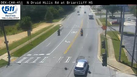 Traffic Cam North Druid Hills: 105427--2