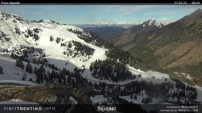 immagine della webcam nei dintorni di Predazzo: webcam Pampeago