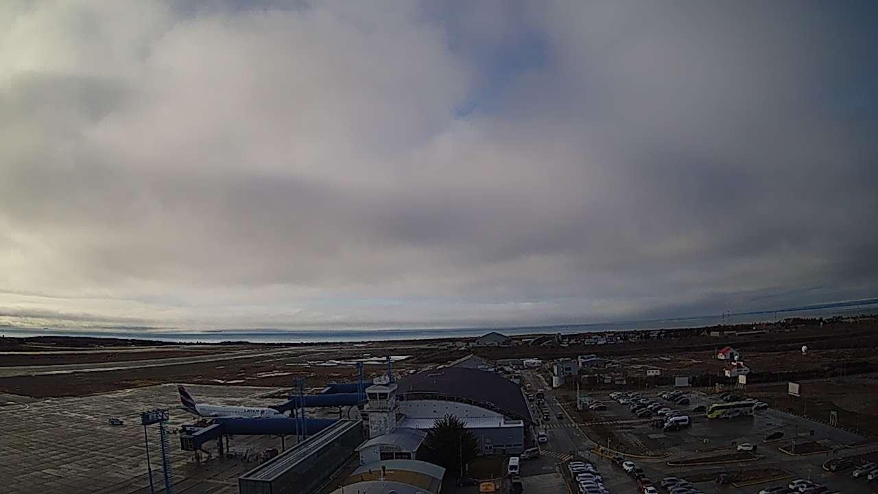 Provincia de Magallanes during daytime Provincia de Magallanes during daytime