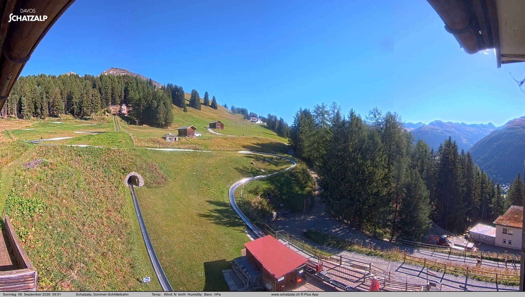 Davos: Sommer-Schlittelbahn, Blick zur Strelaalp