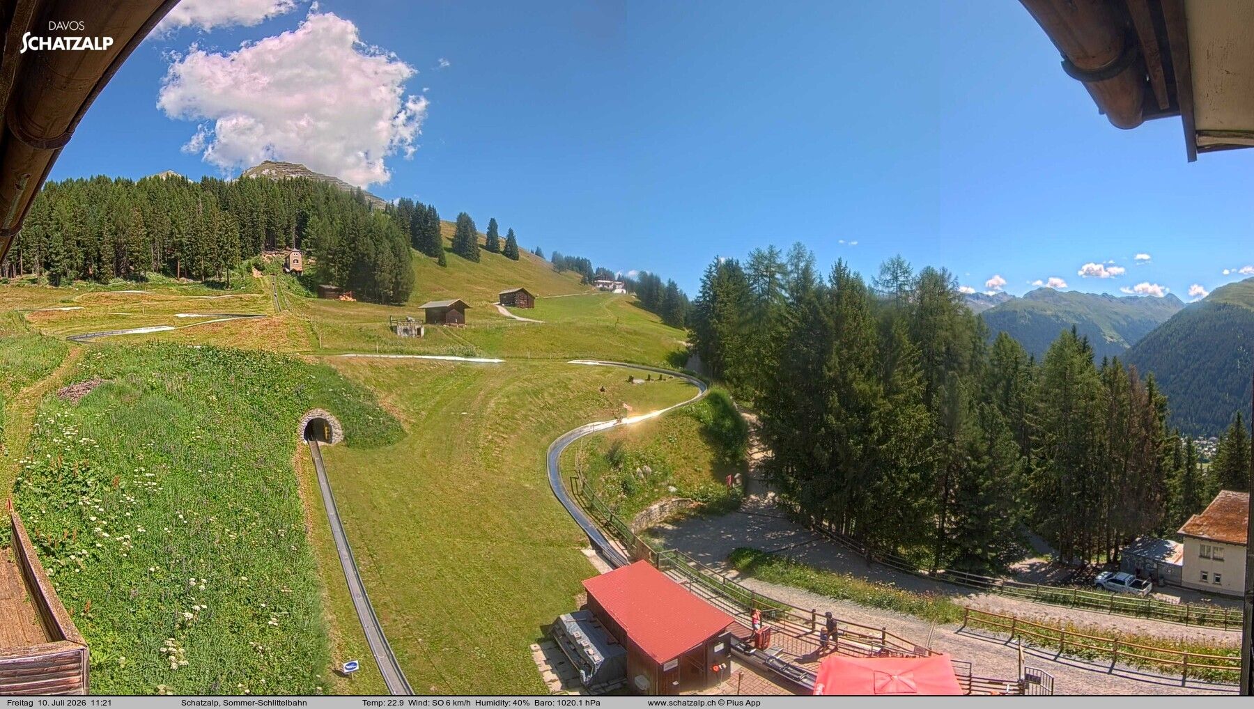 Davos: Sommer-Schlittelbahn, Blick zur Strelaalp