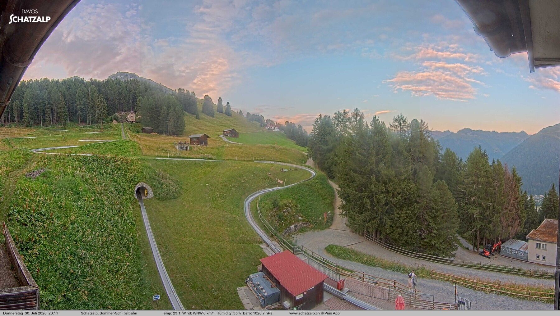 Davos: Sommer-Schlittelbahn, Blick zur Strelaalp