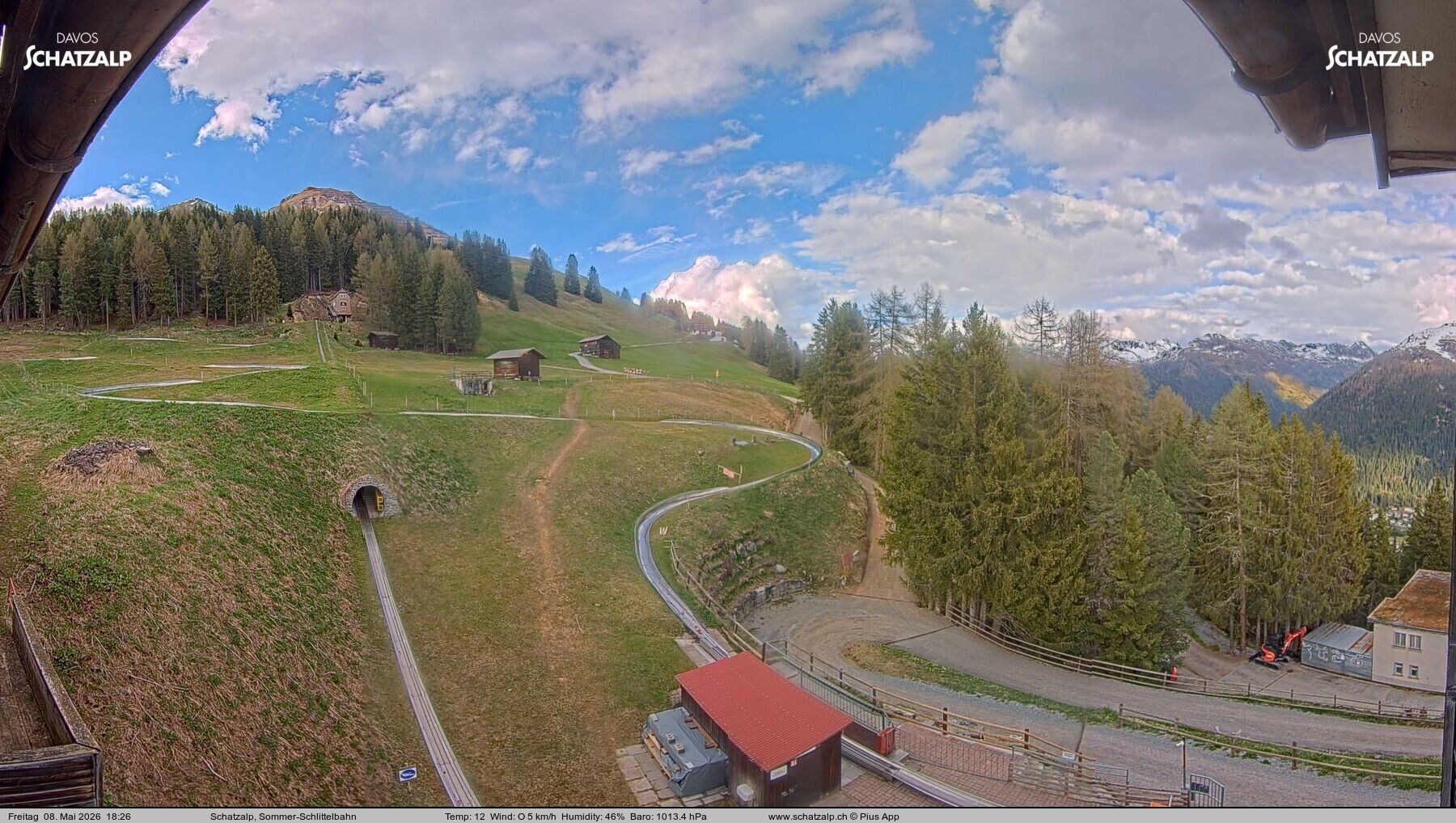 Davos: Sommer-Schlittelbahn, Blick zur Strelaalp