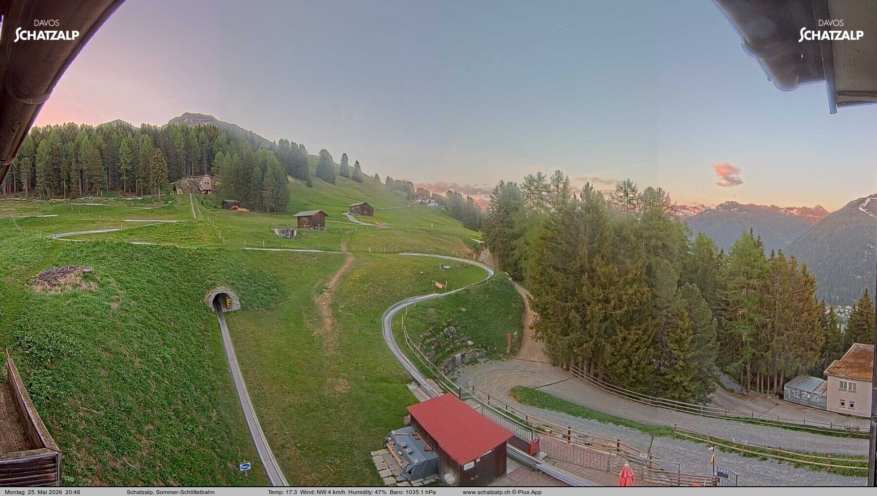 Davos: Sommer-Schlittelbahn, Blick zur Strelaalp