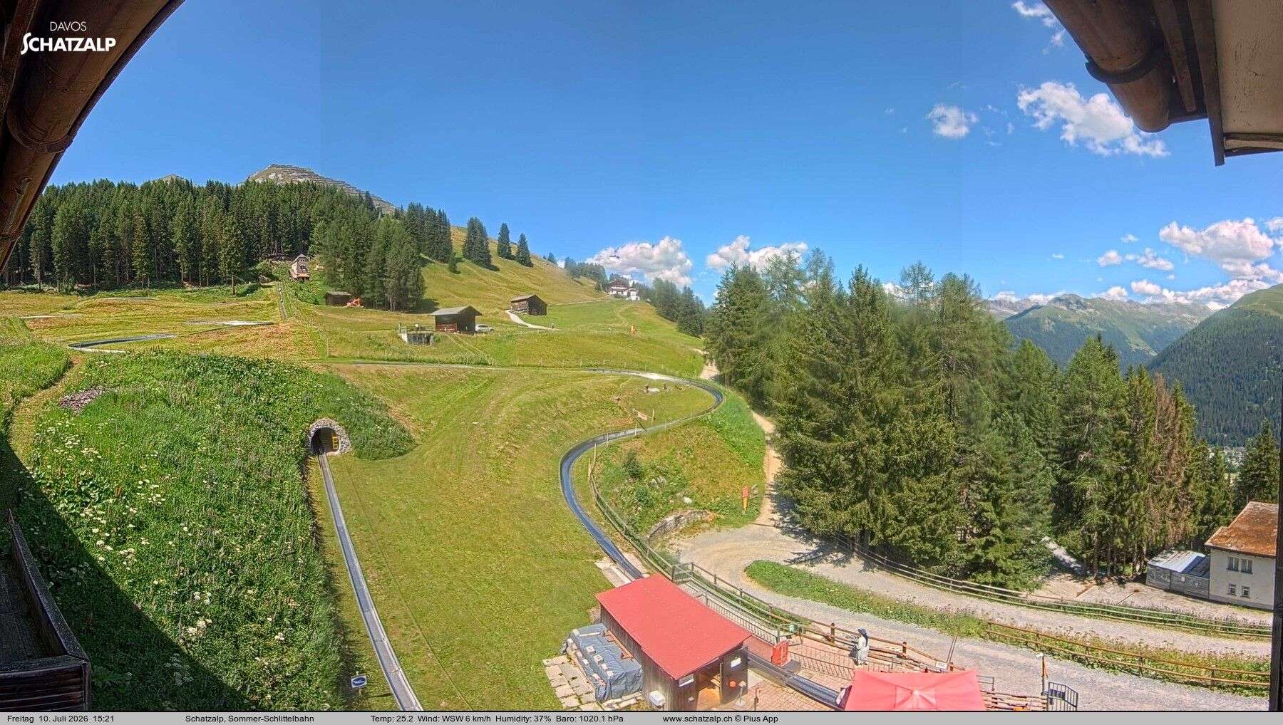 Davos: Sommer-Schlittelbahn, Blick zur Strelaalp