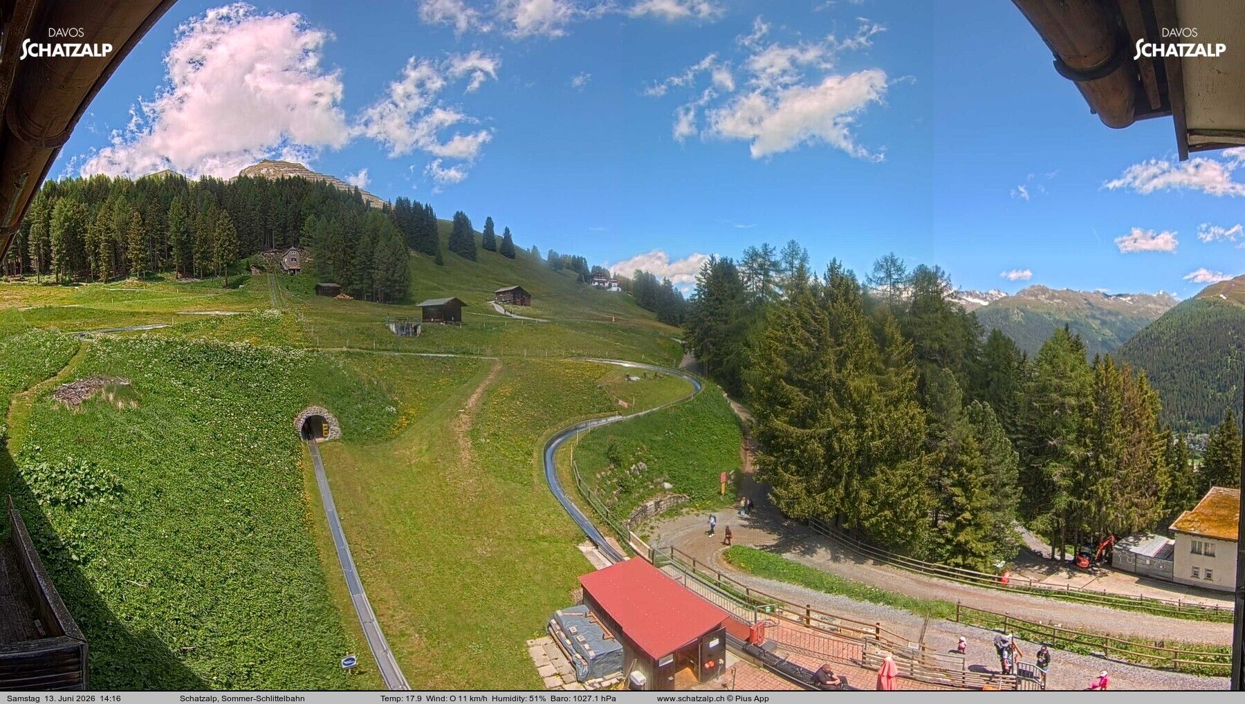 Davos: Sommer-Schlittelbahn, Blick zur Strelaalp