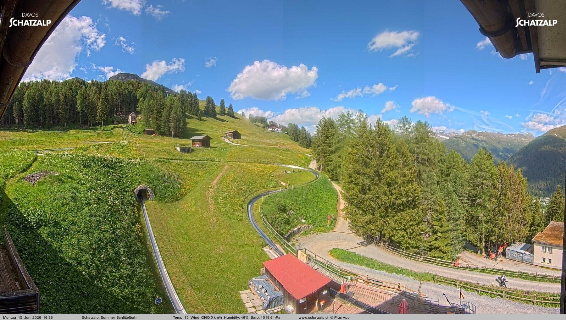 Davos: Sommer-Schlittelbahn, Blick zur Strelaalp