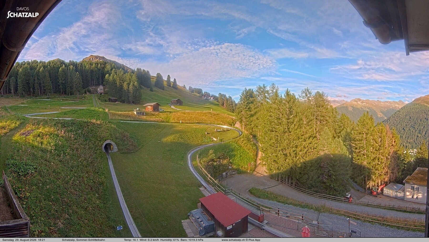 Davos: Sommer-Schlittelbahn, Blick zur Strelaalp