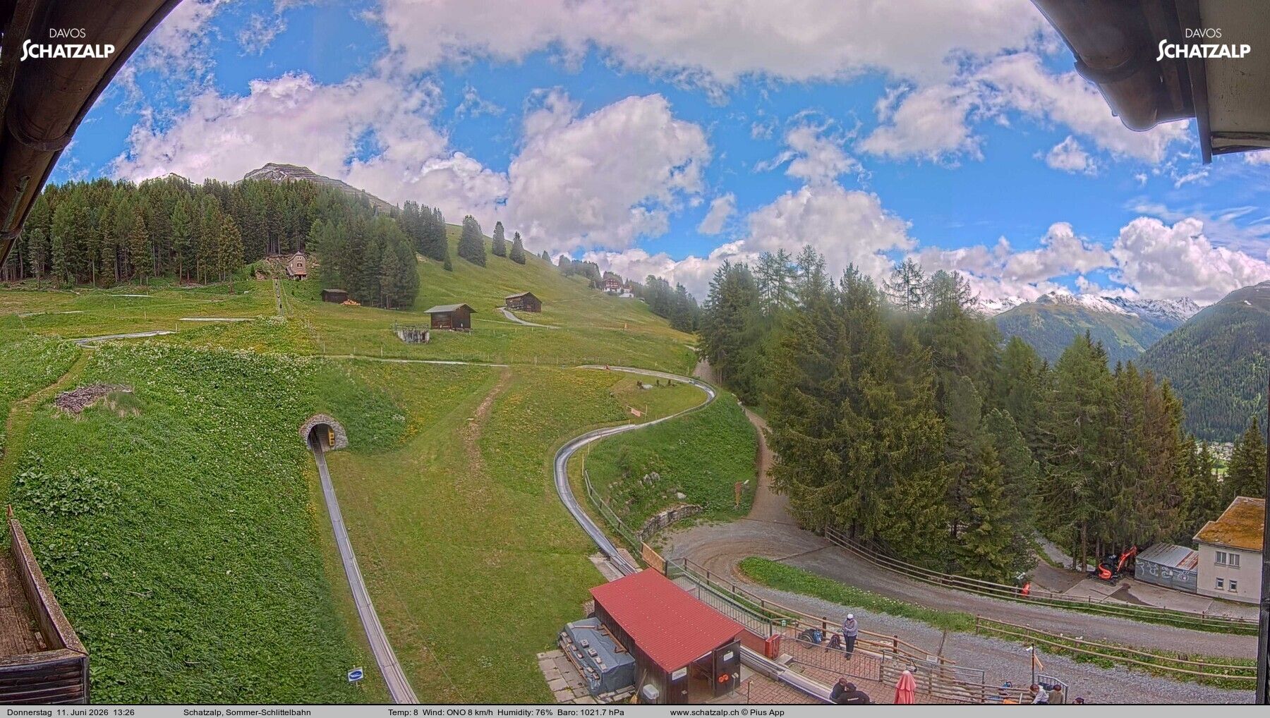 Davos: Sommer-Schlittelbahn, Blick zur Strelaalp