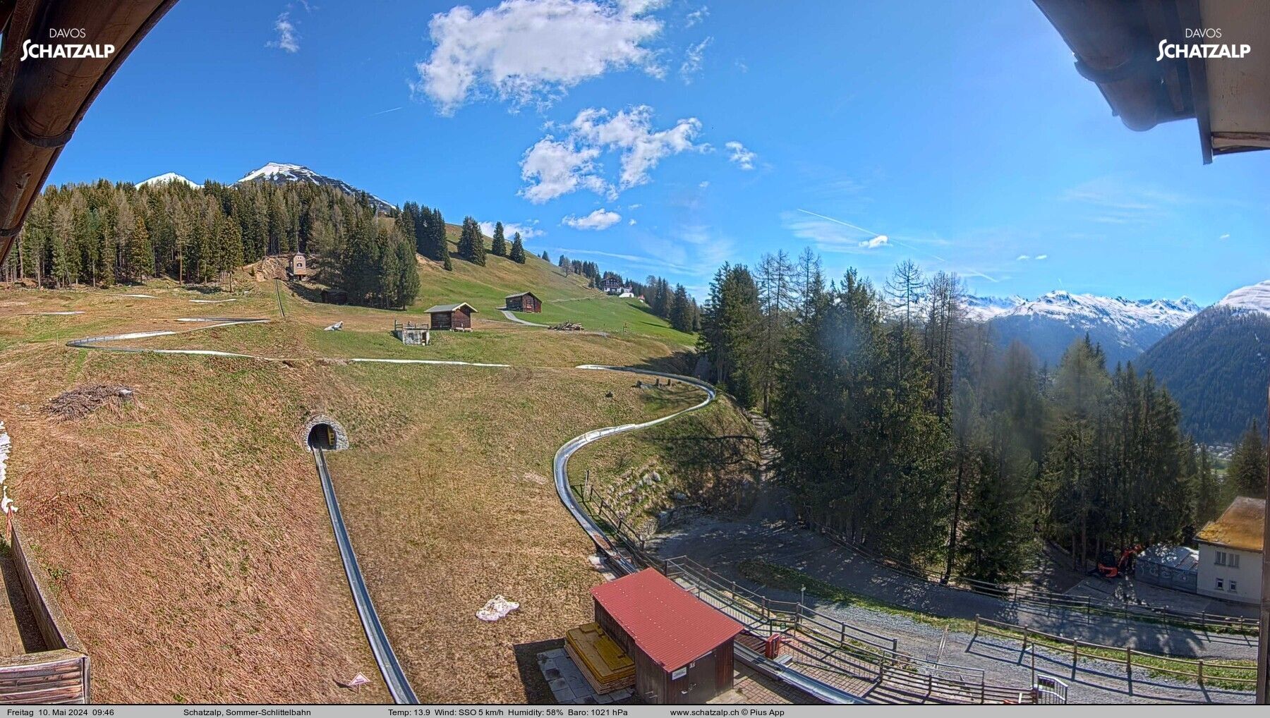 Davos: Sommer-Schlittelbahn, Blick zur Strelaalp