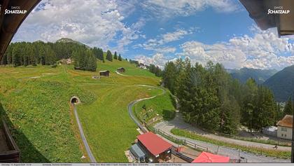 Davos: Sommer-Schlittelbahn, Blick zur Strelaalp