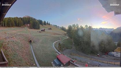 Davos: Sommer-Schlittelbahn, Blick zur Strelaalp