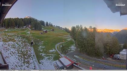 Davos: Sommer-Schlittelbahn, Blick zur Strelaalp