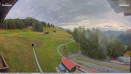 Davos: Sommer-Schlittelbahn, Blick zur Strelaalp