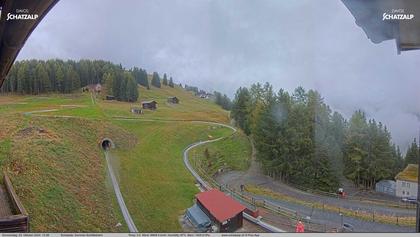 Davos: Sommer-Schlittelbahn, Blick zur Strelaalp