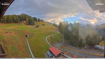 Davos: Sommer-Schlittelbahn, Blick zur Strelaalp