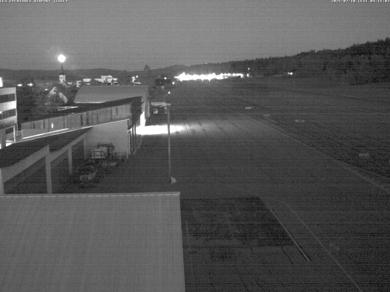 Image plein cadre: La Chaux-de-Fonds: Aéroport les Eplatures OUEST ...