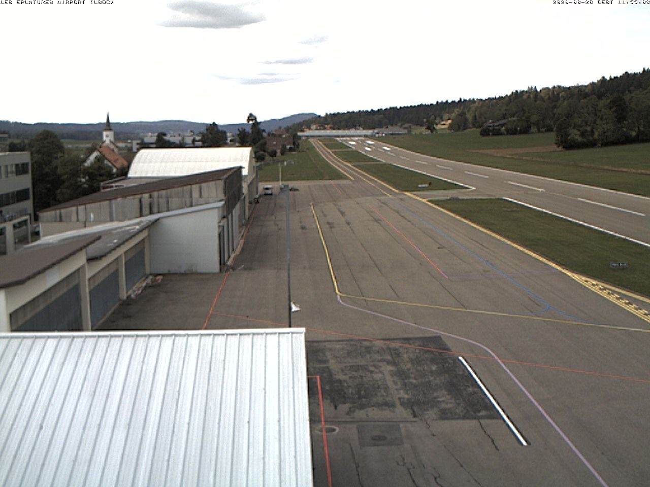 La Chaux-de-Fonds › Südwesten: Airport Les Eplatures - Temples des Éplatures