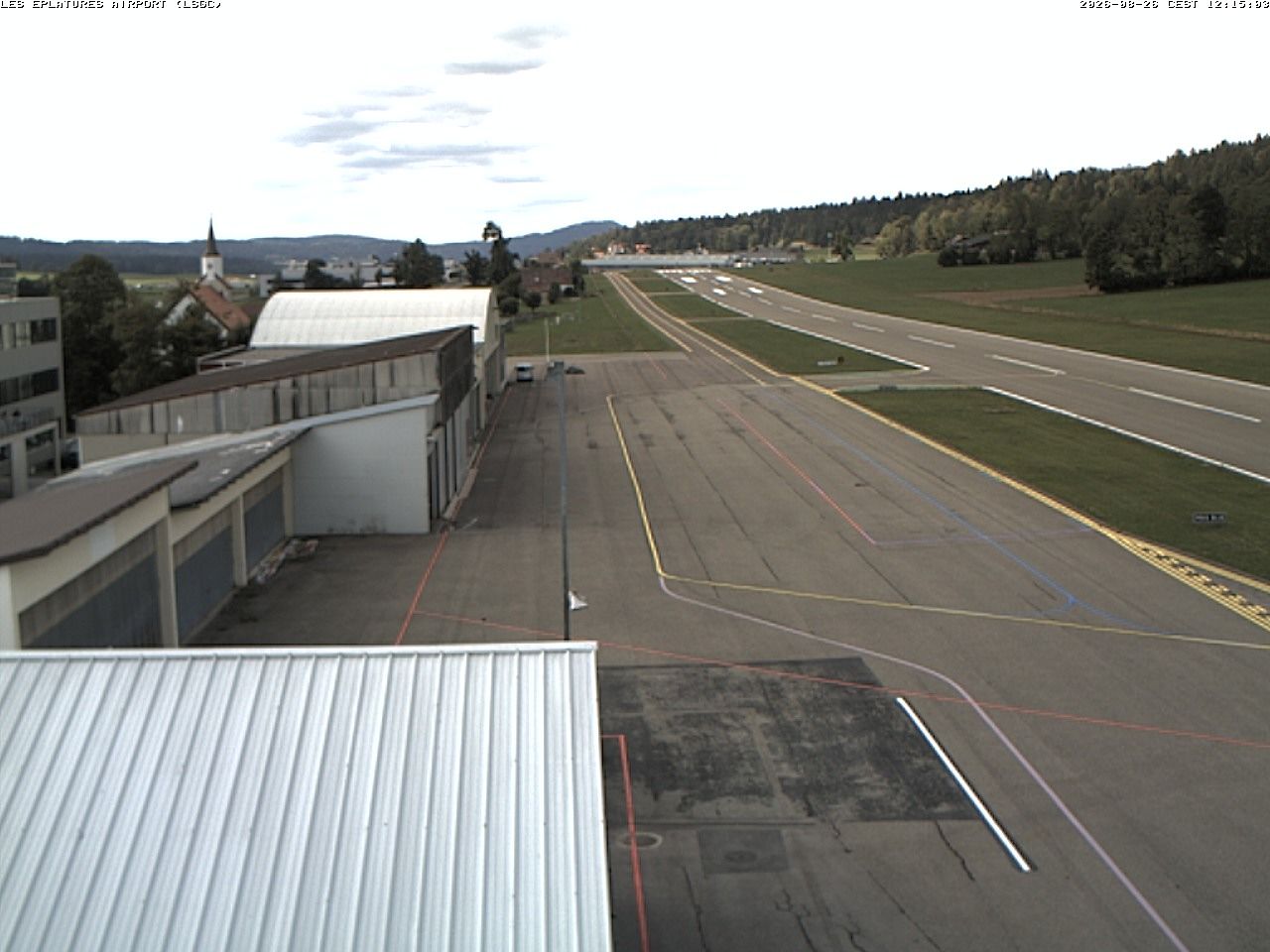 La Chaux-de-Fonds › Südwesten: Airport Les Eplatures - Temples des Éplatures