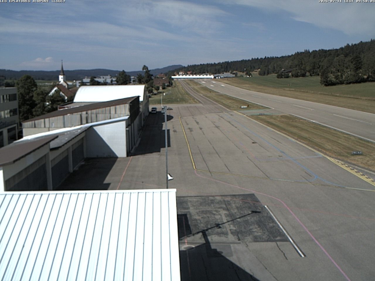 La Chaux-de-Fonds › Südwesten: Airport Les Eplatures - Temples des Éplatures